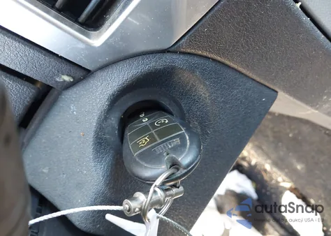 2010 Jeep Grand Cherokee Laredo z USA, uszkodzony, nr VIN 1J4PR4GKXAC127271